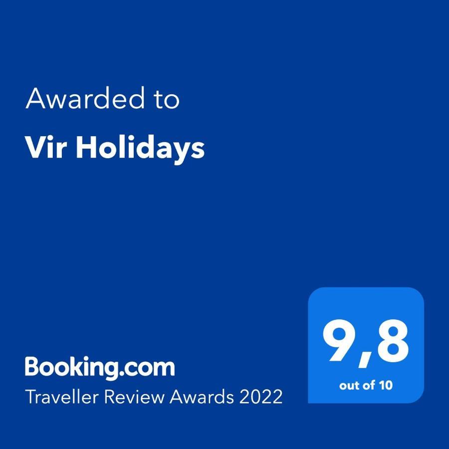 Vir Holidays 외부 사진